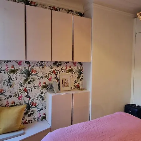 Homestay Cozy Aux Batignolles